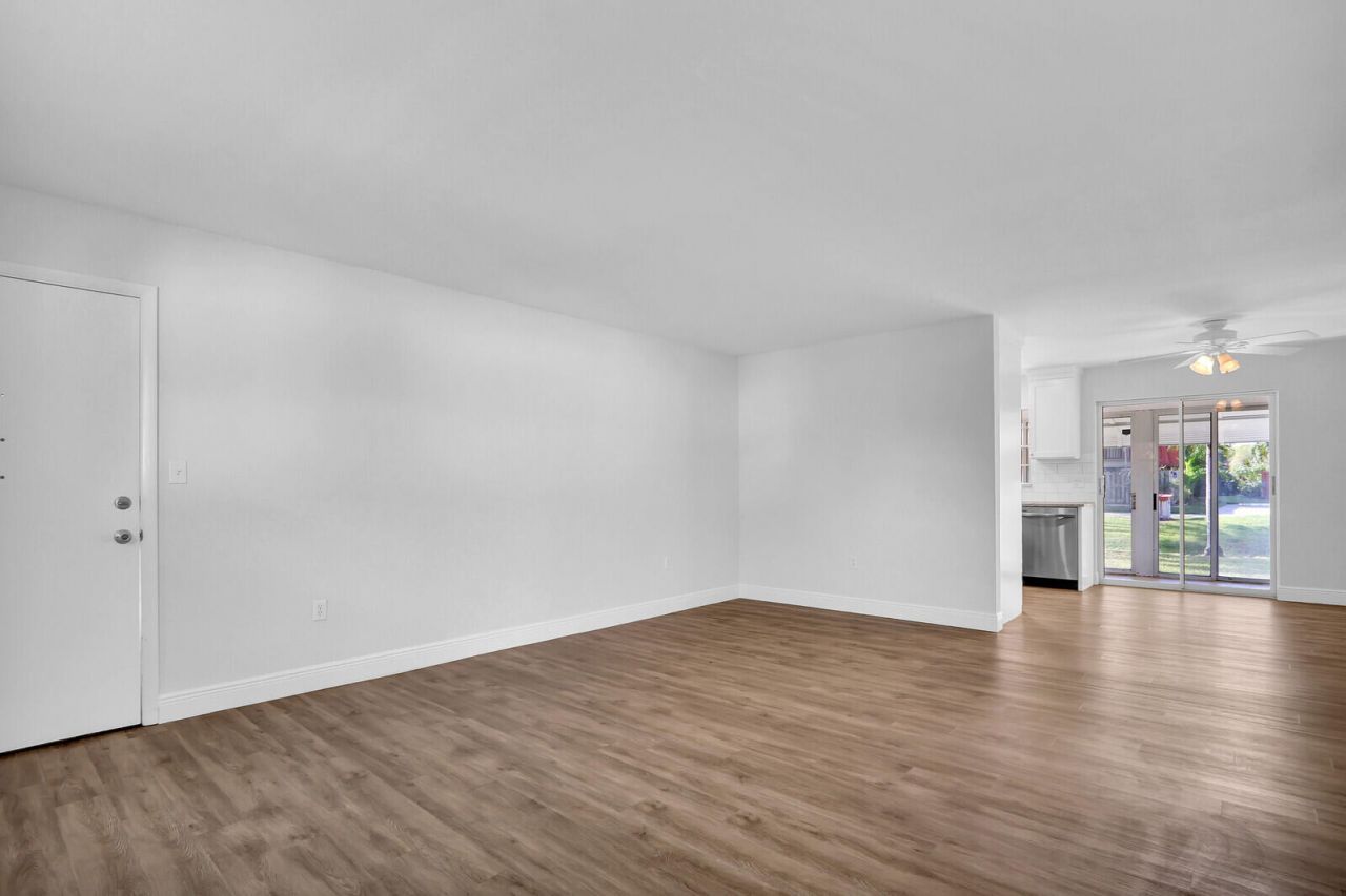 3210 Meridian Way S, Unit 11, Palm Beach Gardens, FL 33410 Photo