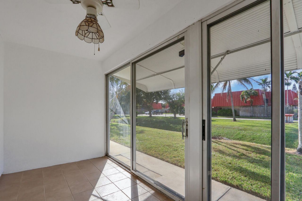 3210 Meridian Way S, Unit 11, Palm Beach Gardens, FL 33410 Photo