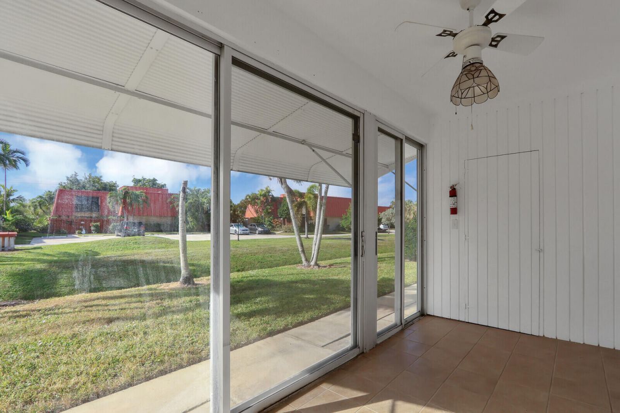 3210 Meridian Way S, Unit 11, Palm Beach Gardens, FL 33410 Photo