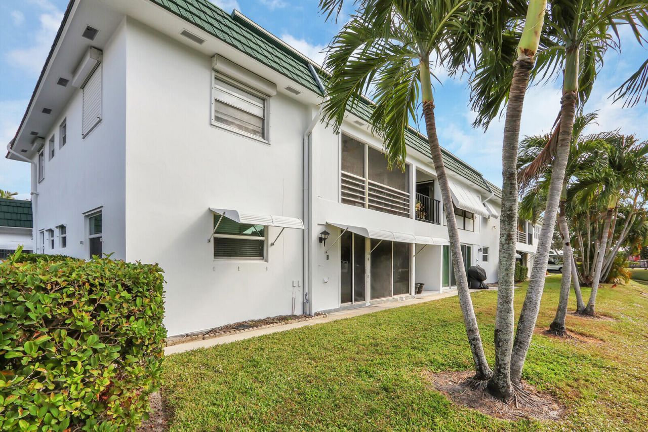 3210 Meridian Way S, Unit 11, Palm Beach Gardens, FL 33410 Photo