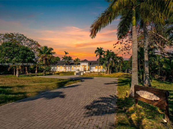 19601 SW 187th Ave, Miami, FL 33187