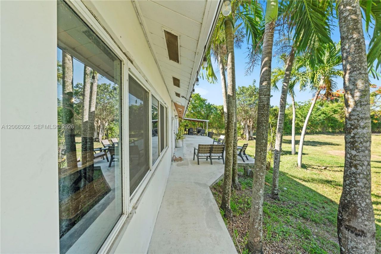 19601 SW 187th Ave , Miami, FL 33187 Photo