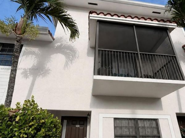 9902 Hammocks Blvd , Unit 102-60, Miami, FL 33196