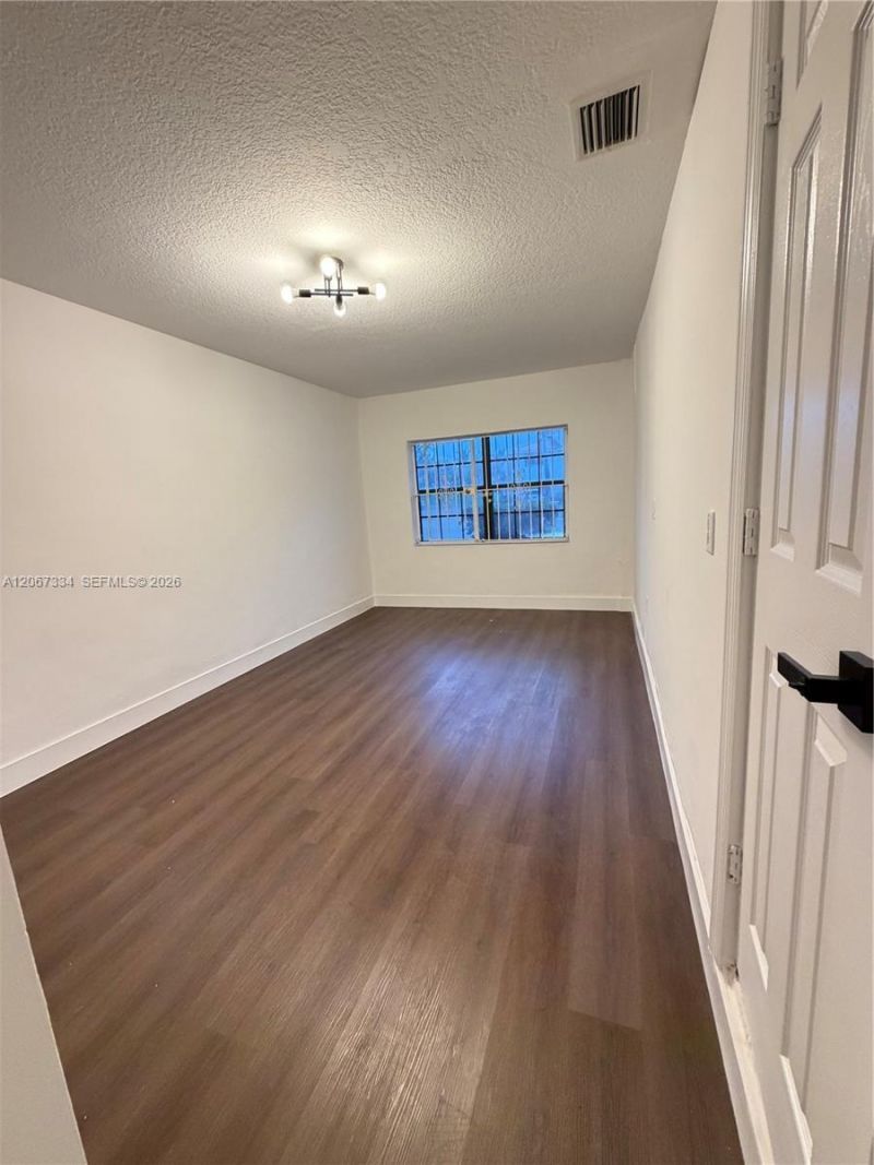 9902 Hammocks Blvd , Unit 102-60, Miami, FL 33196 Photo