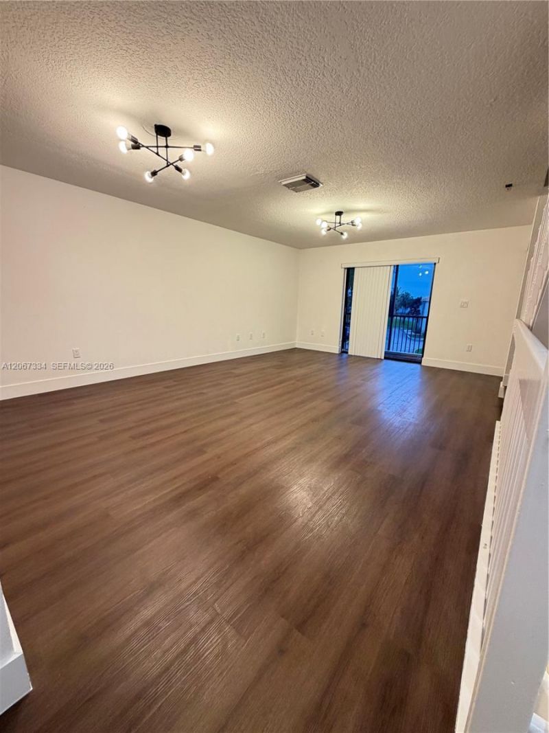 9902 Hammocks Blvd , Unit 102-60, Miami, FL 33196 Photo