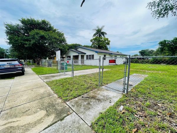 1388 NW 101 St , Unit 1388, Miami, FL 33147