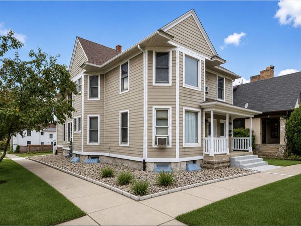 17 S 4th Avenue , Unit A, St. Charles, IL 60174