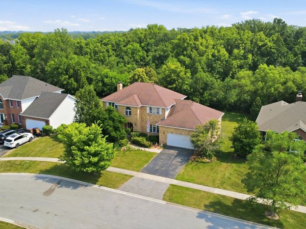 7651 Steeple Chase Drive , Frankfort, IL 60423
