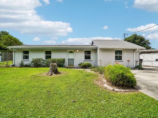 9216 W ROBSON STREET, TAMPA, FL 33615