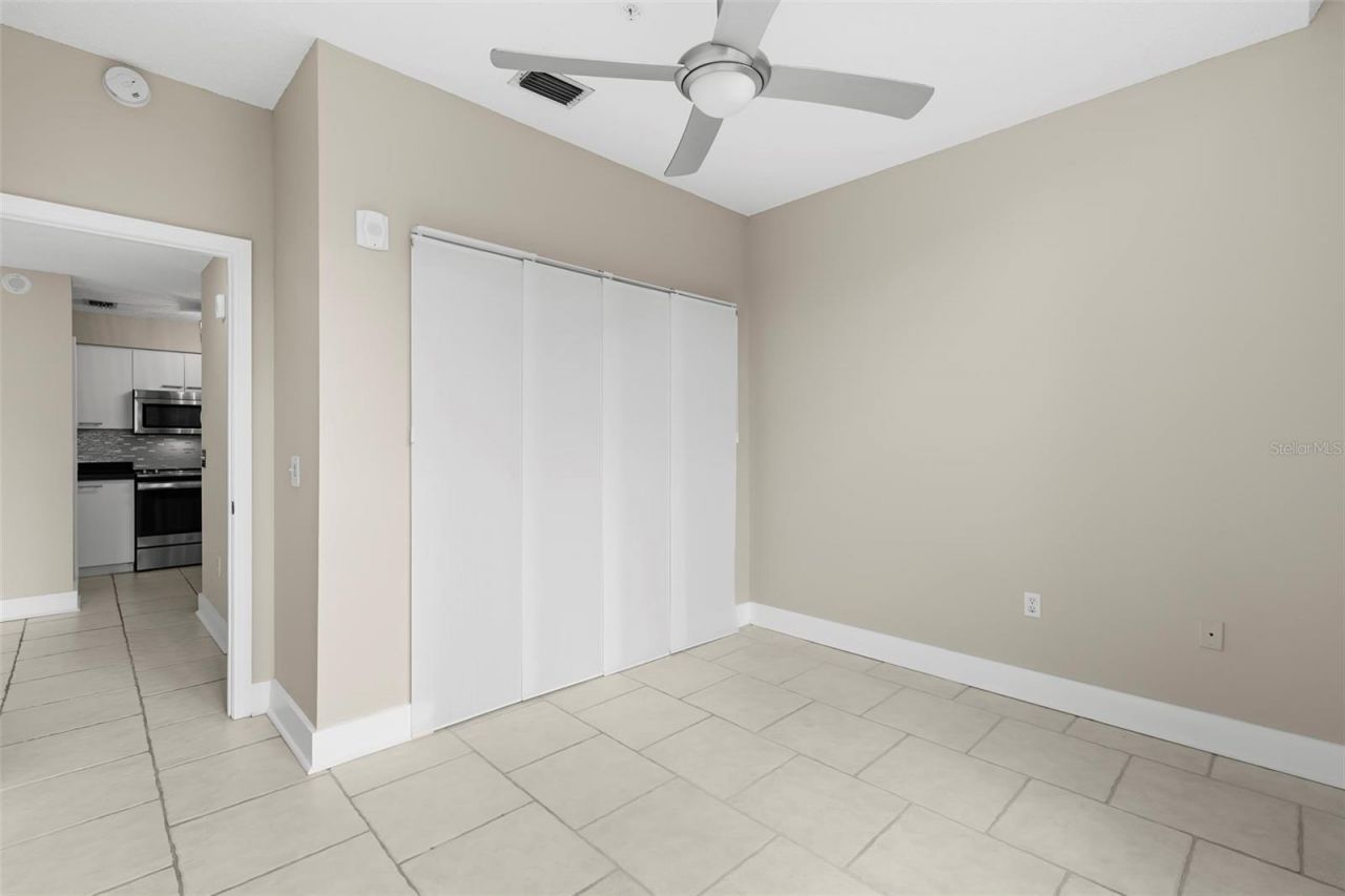 701 Mirror Lake Drive N, Unit 201, Saint Petersburg, FL 33701 Photo
