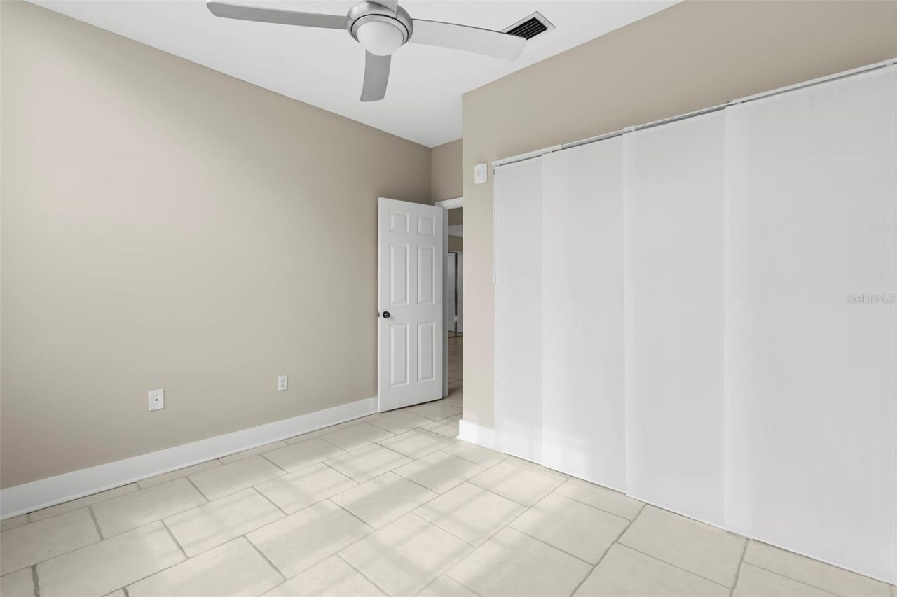 701 Mirror Lake Drive N, Unit 201, Saint Petersburg, FL 33701 Photo