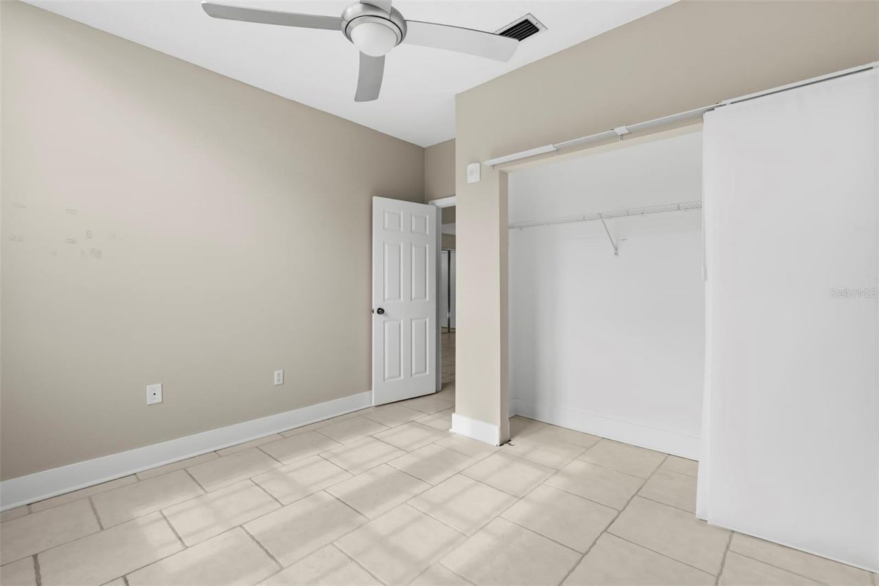 701 Mirror Lake Drive N, Unit 201, Saint Petersburg, FL 33701 Photo