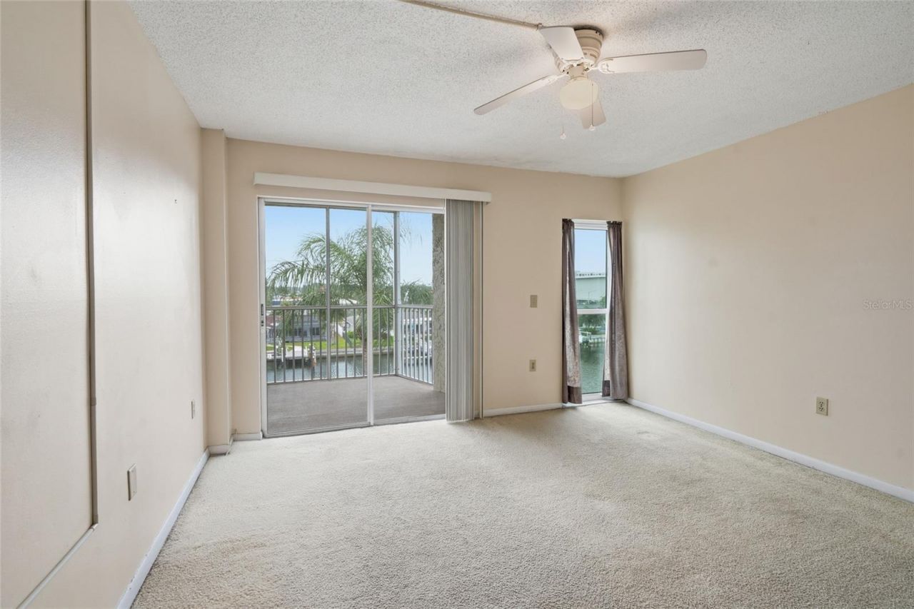 4900 38th Way S, Unit 404, Saint Petersburg, FL 33711 Photo