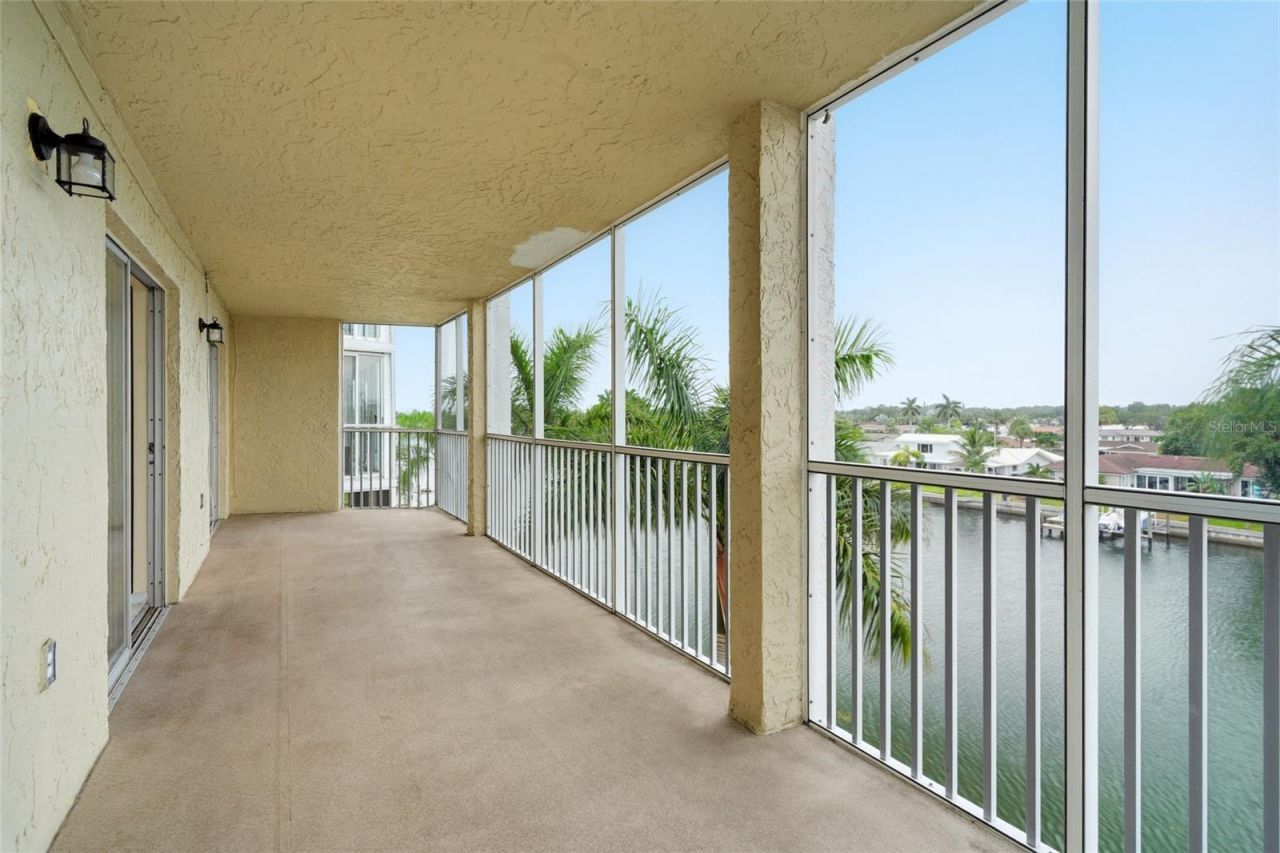 4900 38th Way S, Unit 404, Saint Petersburg, FL 33711 Photo