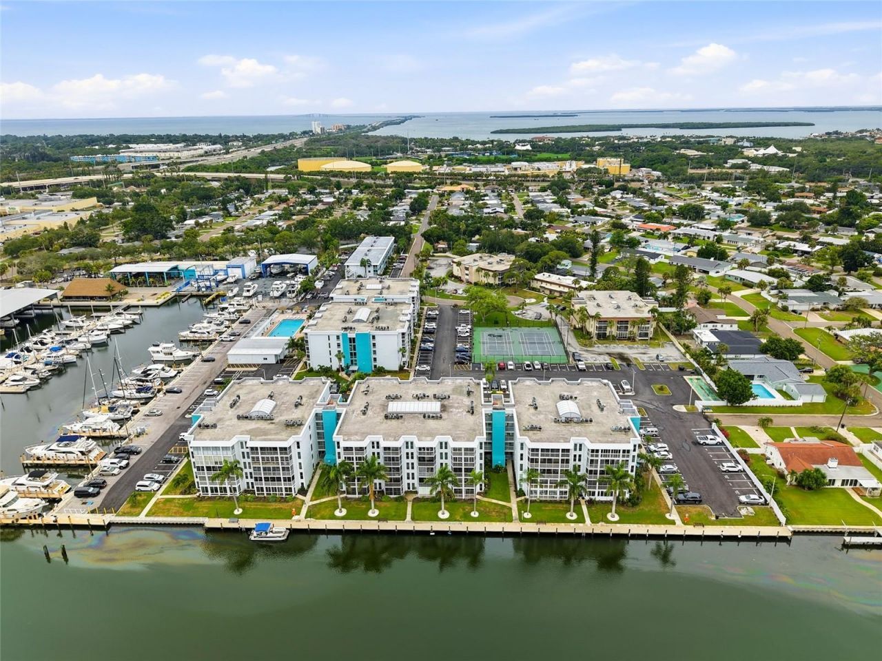 4900 38th Way S, Unit 404, Saint Petersburg, FL 33711 Photo