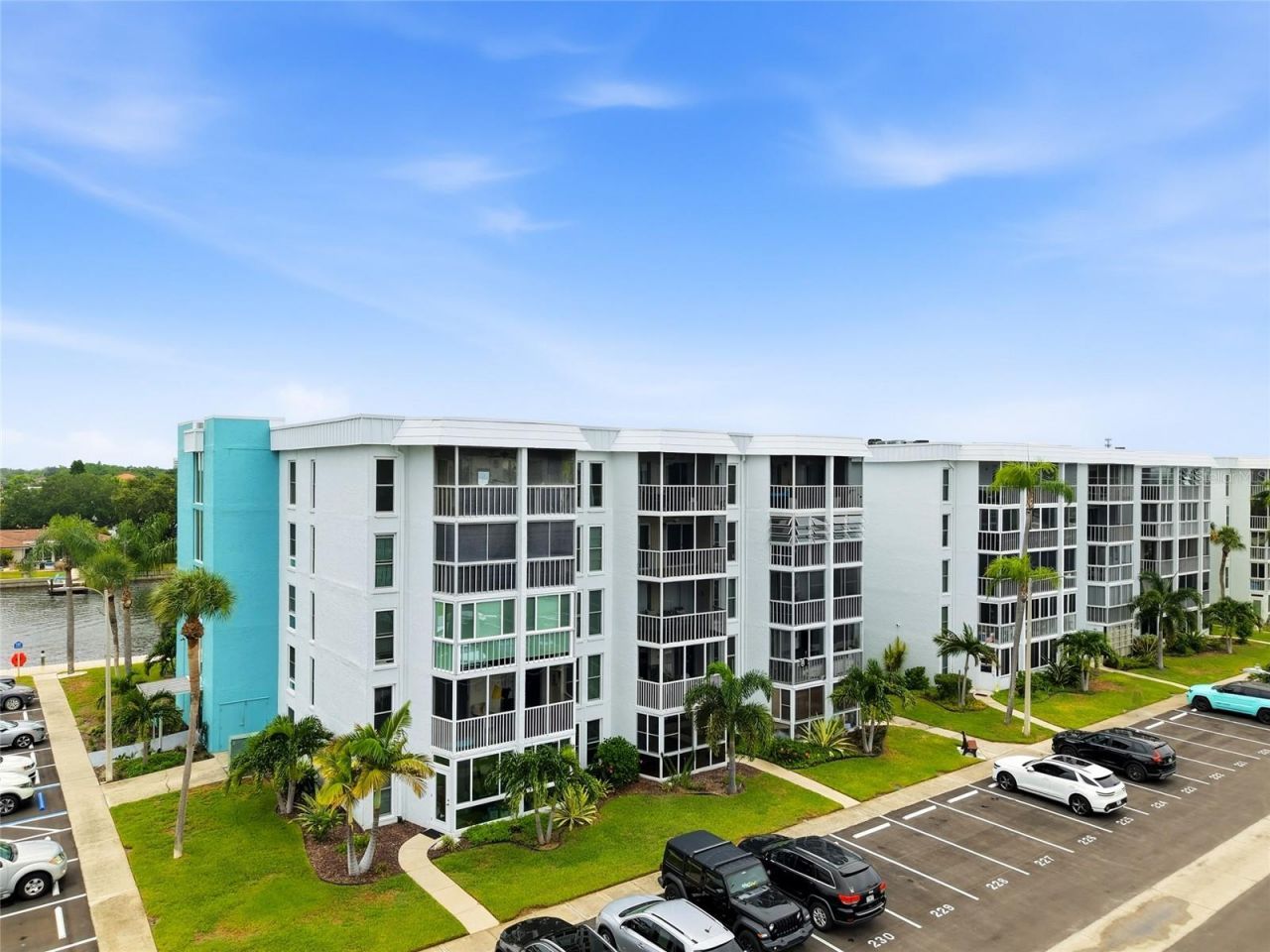 4900 38th Way S, Unit 404, Saint Petersburg, FL 33711 Photo