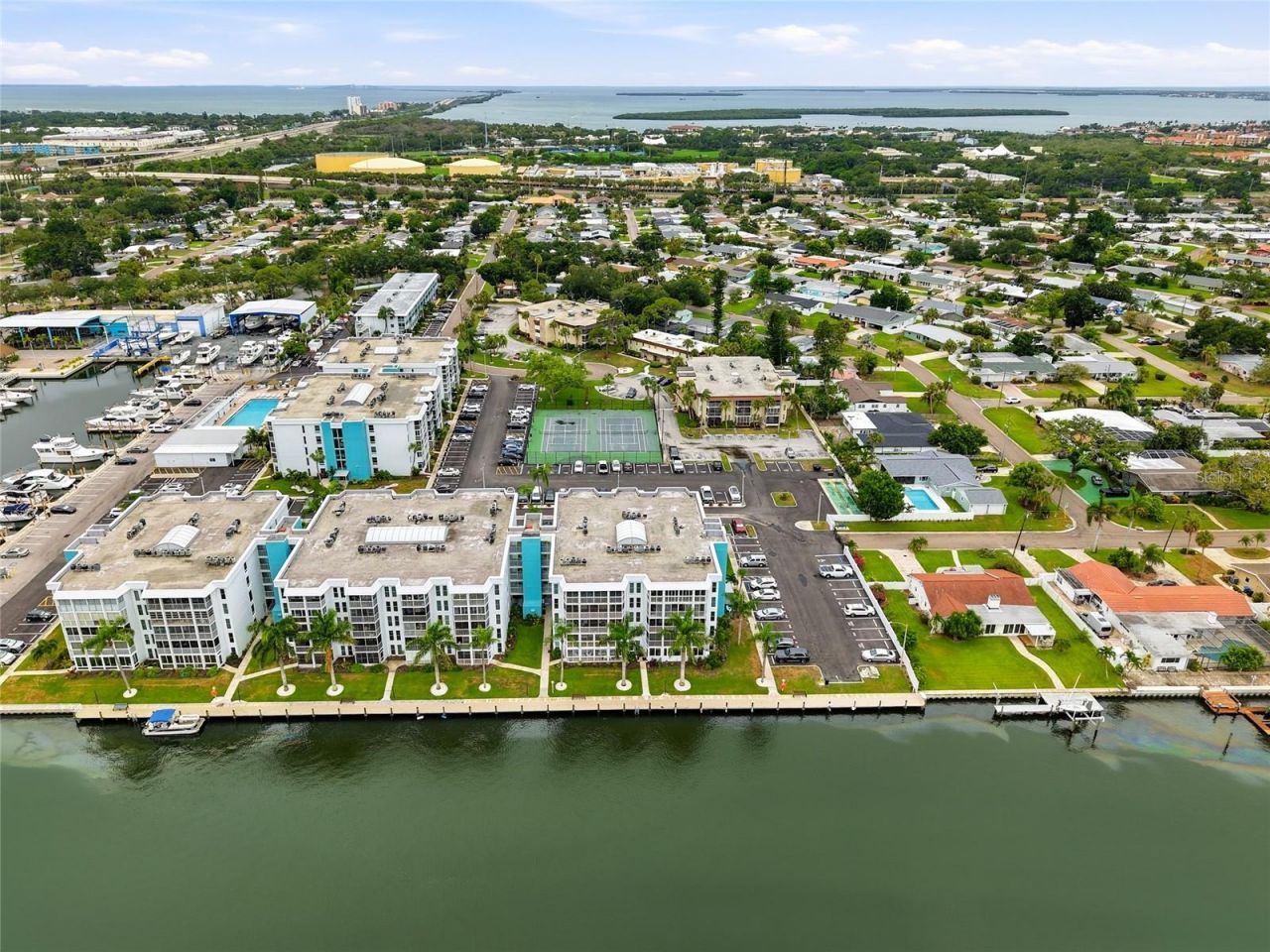 4900 38th Way S, Unit 404, Saint Petersburg, FL 33711 Photo