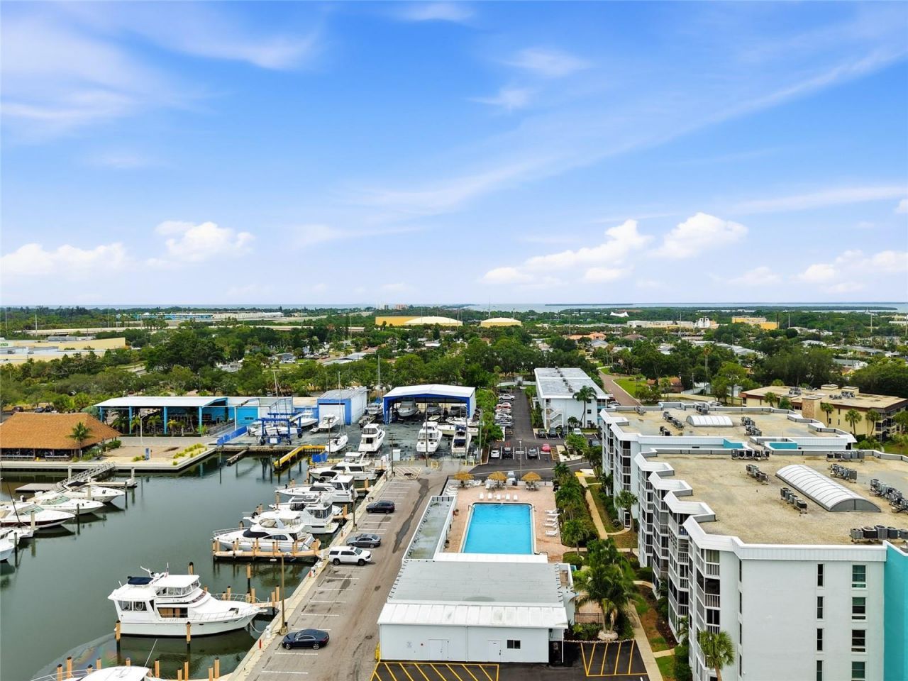 4900 38th Way S, Unit 404, Saint Petersburg, FL 33711 Photo
