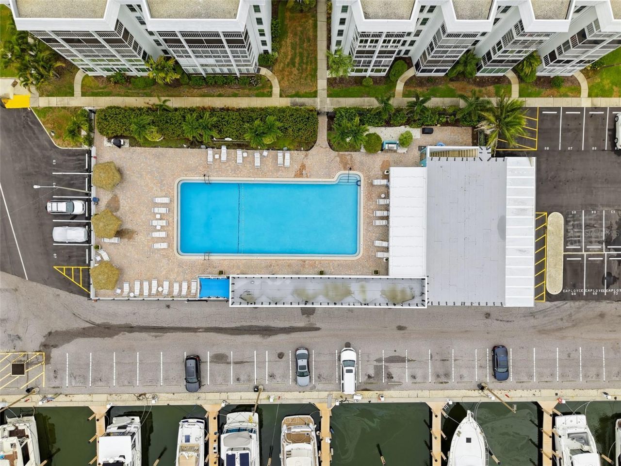 4900 38th Way S, Unit 404, Saint Petersburg, FL 33711 Photo
