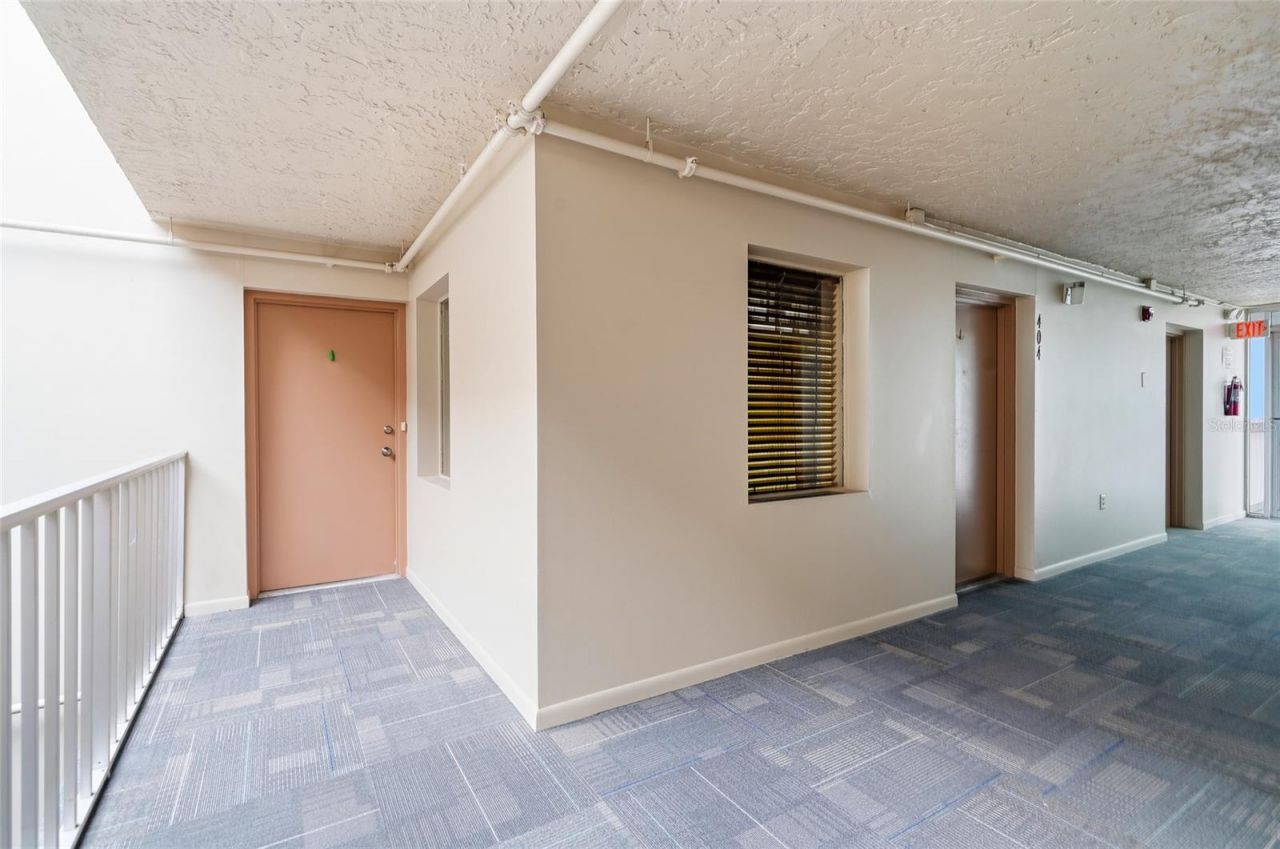 4900 38th Way S, Unit 404, Saint Petersburg, FL 33711 Photo