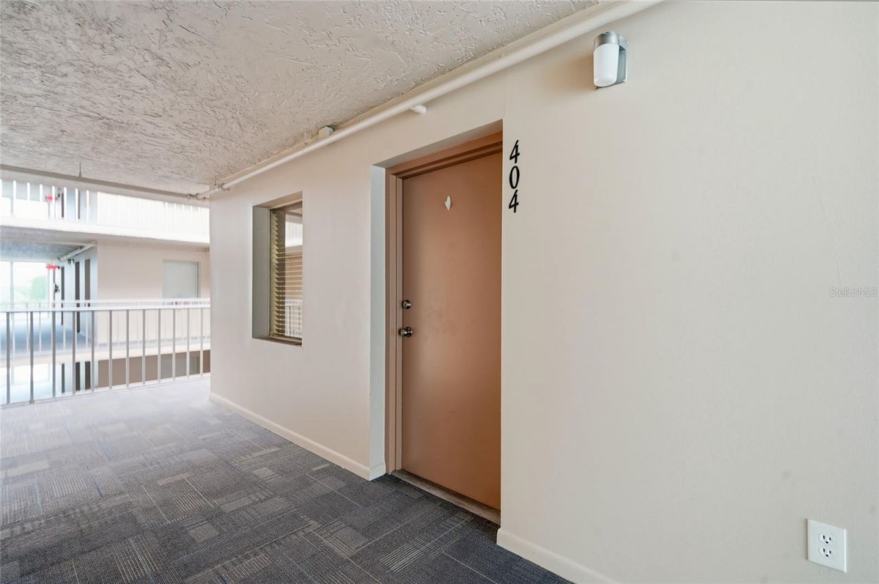 4900 38th Way S, Unit 404, Saint Petersburg, FL 33711 Photo