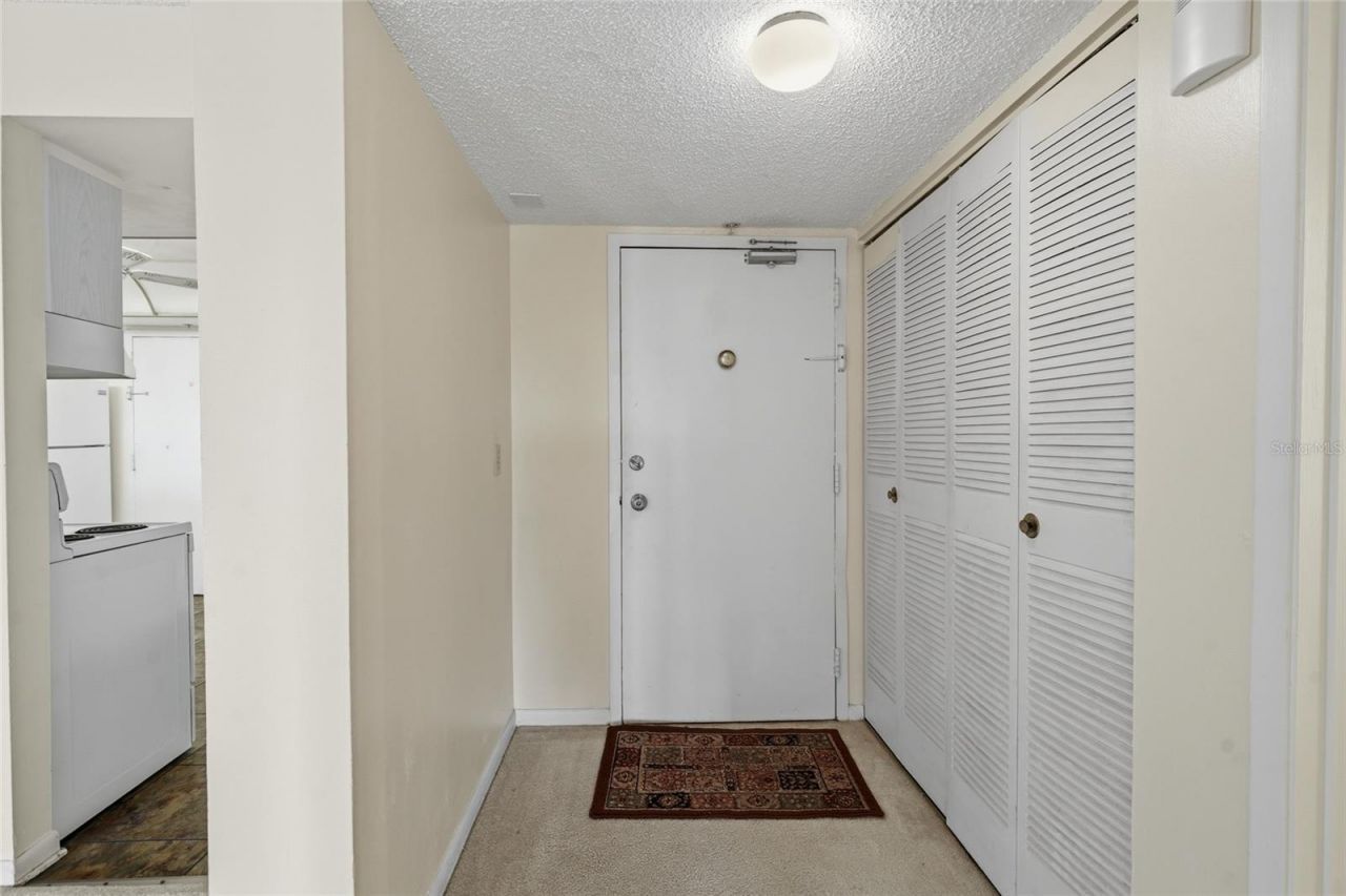 4900 38th Way S, Unit 404, Saint Petersburg, FL 33711 Photo