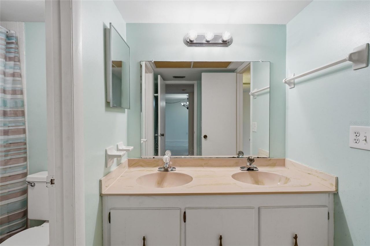 4900 38th Way S, Unit 404, Saint Petersburg, FL 33711 Photo
