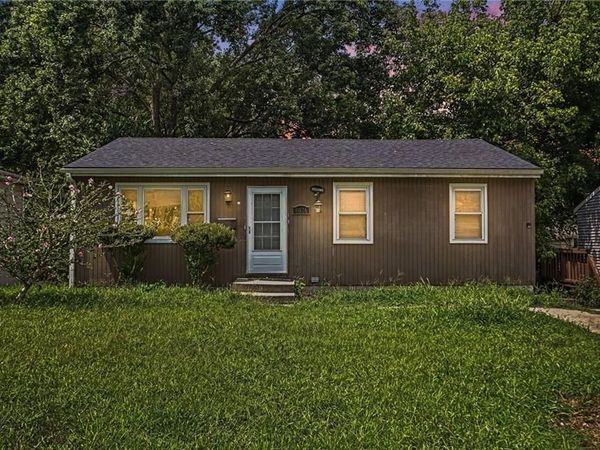 8026 NE 50th Street, Kansas City, MO 64119