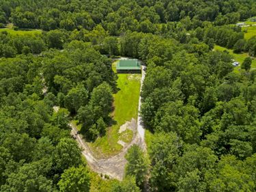 11732 Red Lick Road, Irvine, KY 40336