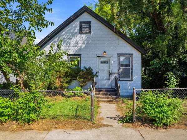 99 Lawson Avenue W, Saint Paul, MN 55117
