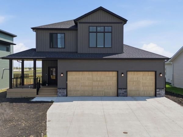 8326 61st Street S, Horace, ND 58047