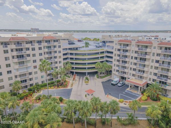 3 Oceans West Boulevard, Unit 2D4, Daytona Beach Shores, FL 32118