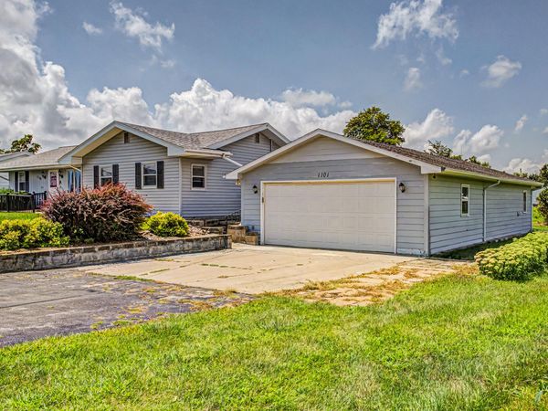 1101 S 1st Street, Sheldahl, IA 50243