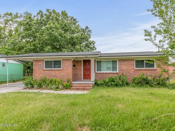 5246 DEVRON Drive, Jacksonville, FL 32209