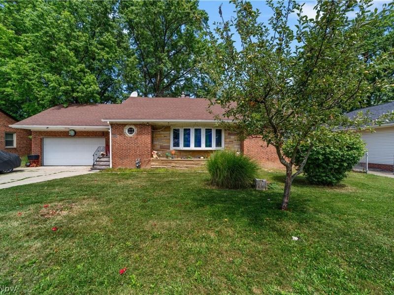 1316 Wexford Avenue, Parma, OH 44134 Photo 2