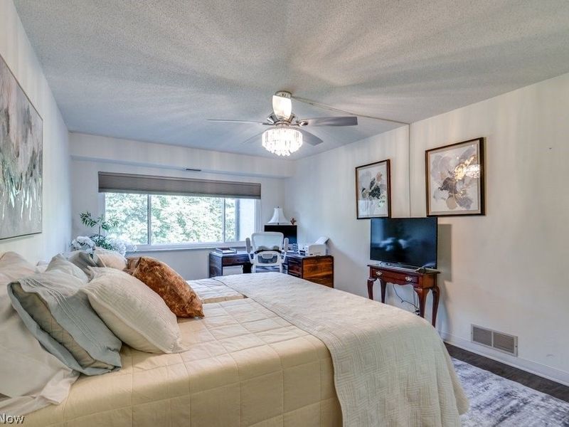 171 Court Drive, Unit 303, Fairlawn, OH 44333 Photo 10