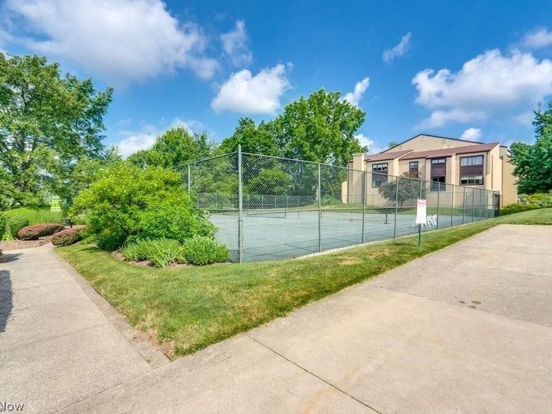171 Court Drive, Unit 303, Fairlawn, OH 44333 Photo 14