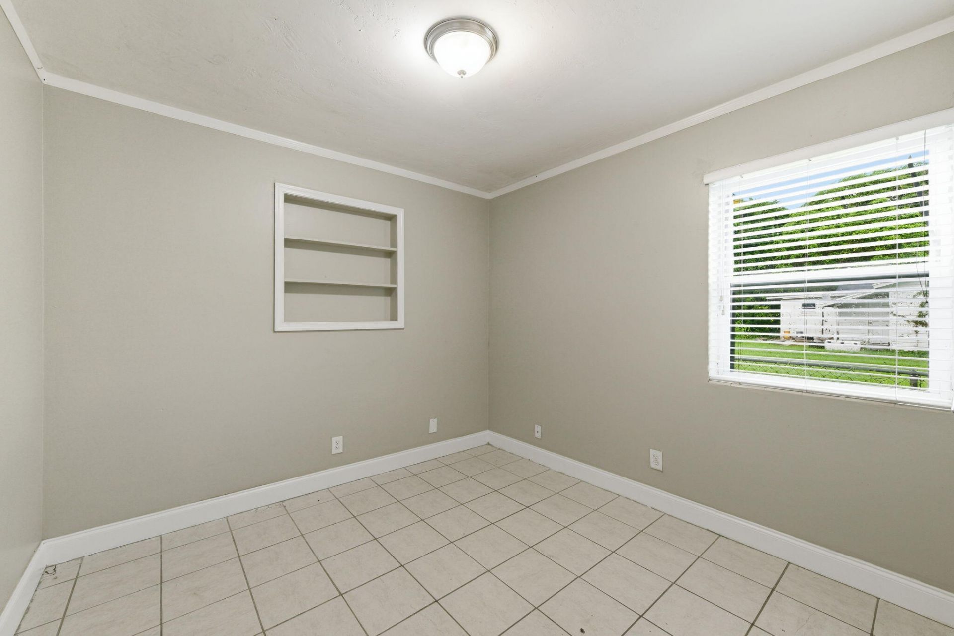 939 Charles Street, West Palm Beach, FL 33401 Photo