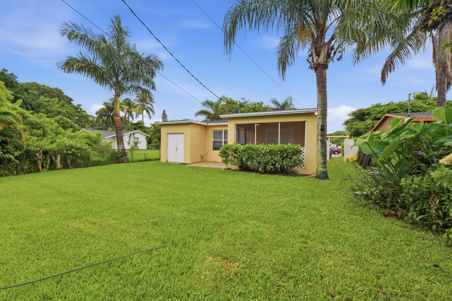 939 Charles Street, West Palm Beach, FL 33401 Photo