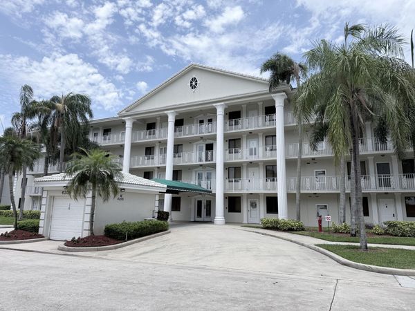 6025 S BALBOA Circle, Unit 306, Boca Raton, FL 33433