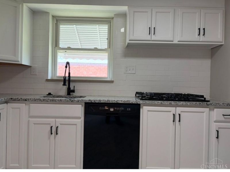 8613 Brent Drive, Springfield Twp., OH 45231 Photo 7