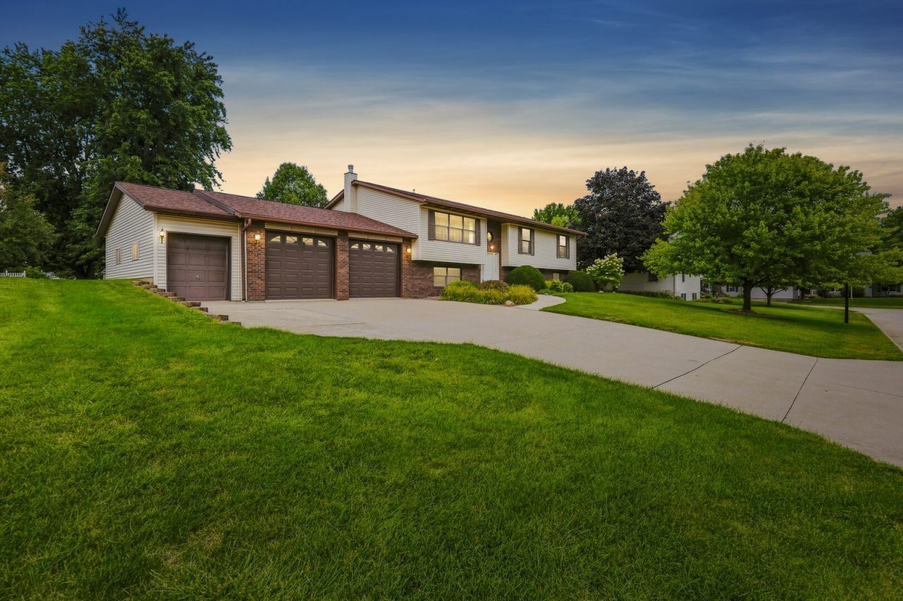851 Mockingbird Court, Geneseo, IL 61254 Main Photo