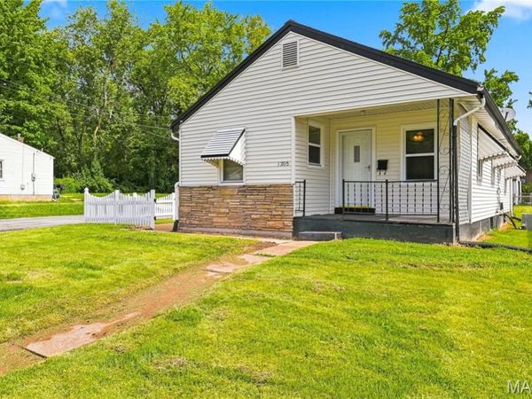 1305 Washington Street, Florissant, MO 63033