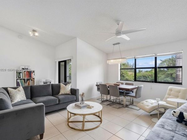 610 S Park Rd , Unit 35-1, Hollywood, FL 33021
