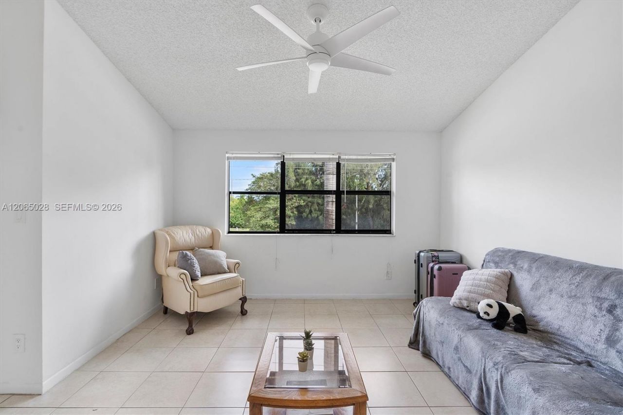 610 S Park Rd , Unit 35-1, Hollywood, FL 33021 Photo