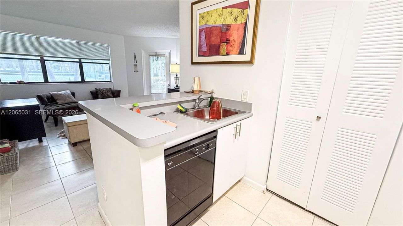 540 S Park Rd , Unit 14-9, Hollywood, FL 33021 Photo