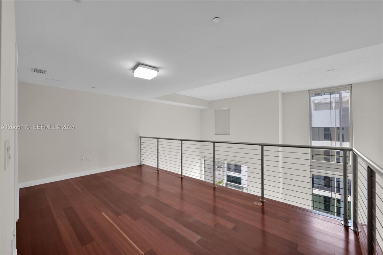 1060 Brickell Ave , Unit 815, Miami, FL 33131 Photo