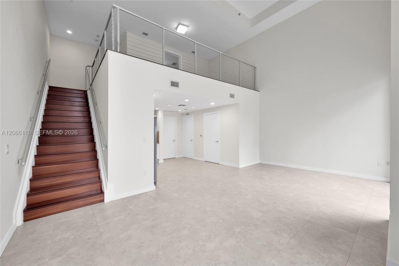 1060 Brickell Ave , Unit 815, Miami, FL 33131 Photo