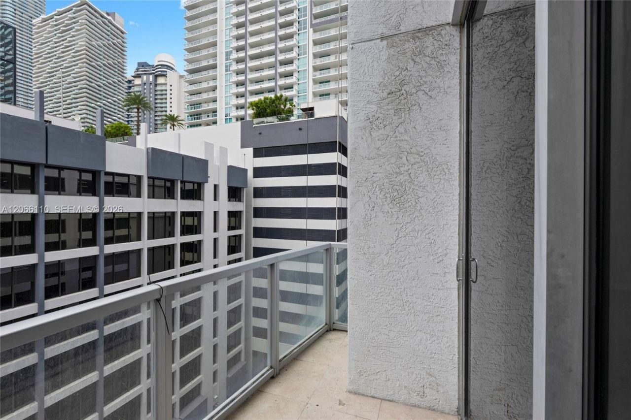 1060 Brickell Ave , Unit 815, Miami, FL 33131 Photo