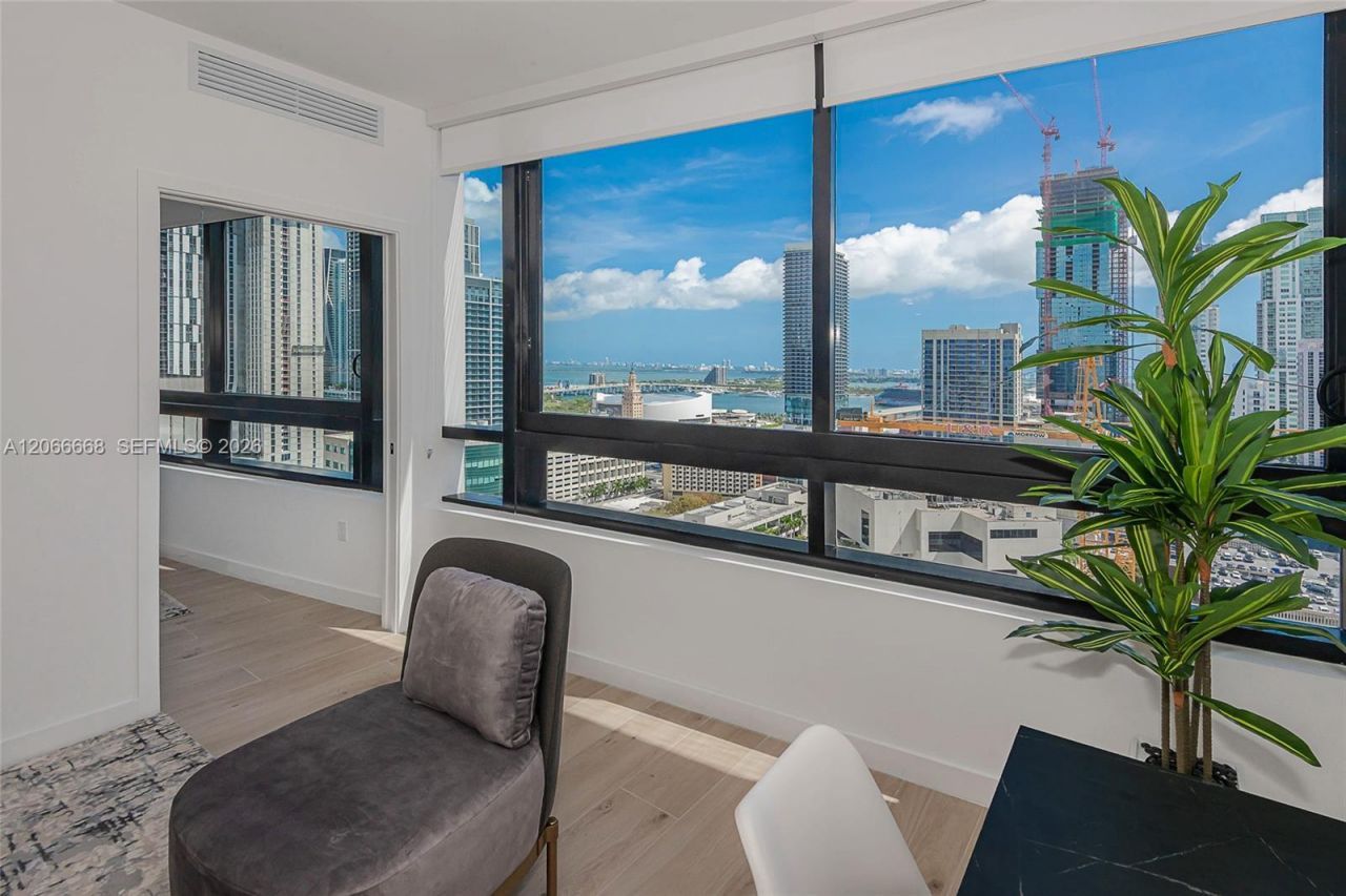225 N Miami Ave , Unit 2801, Miami, FL 33128 Photo